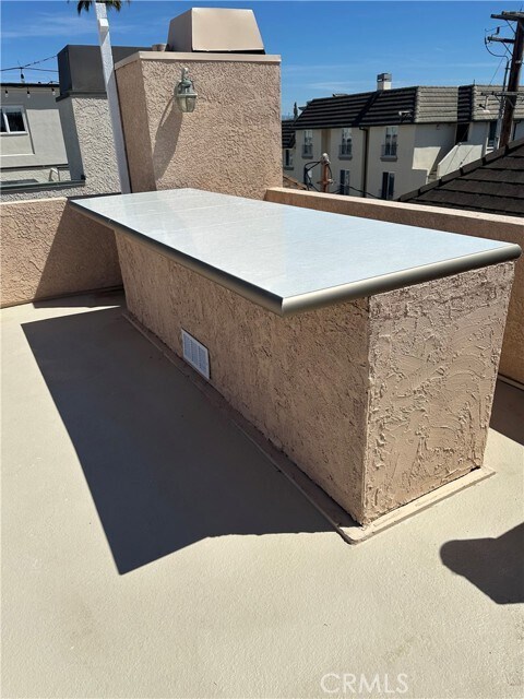 Building Photo - 223 20th St