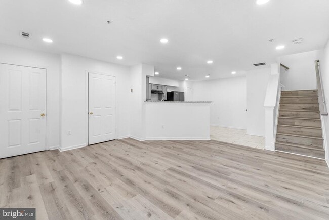 Building Photo - 1804 Watch House Cir S