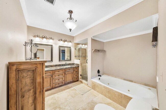 Building Photo - 7644 Elm Ridge Dr