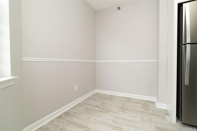 Building Photo - 50 N Broadway