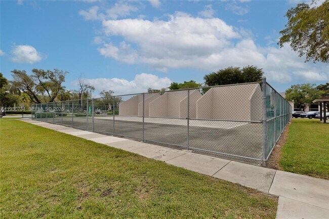 Building Photo - 8400 SW 133rd Avenue Rd