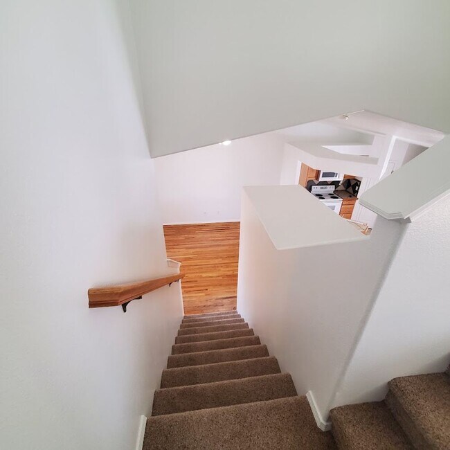 Building Photo - Charming West Boise Home with Spacious Yard and Modern. Prime Location!