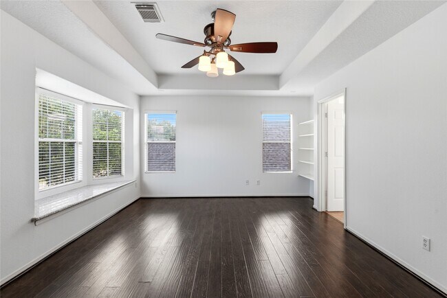 Building Photo - 18427 Grove Brook Ln