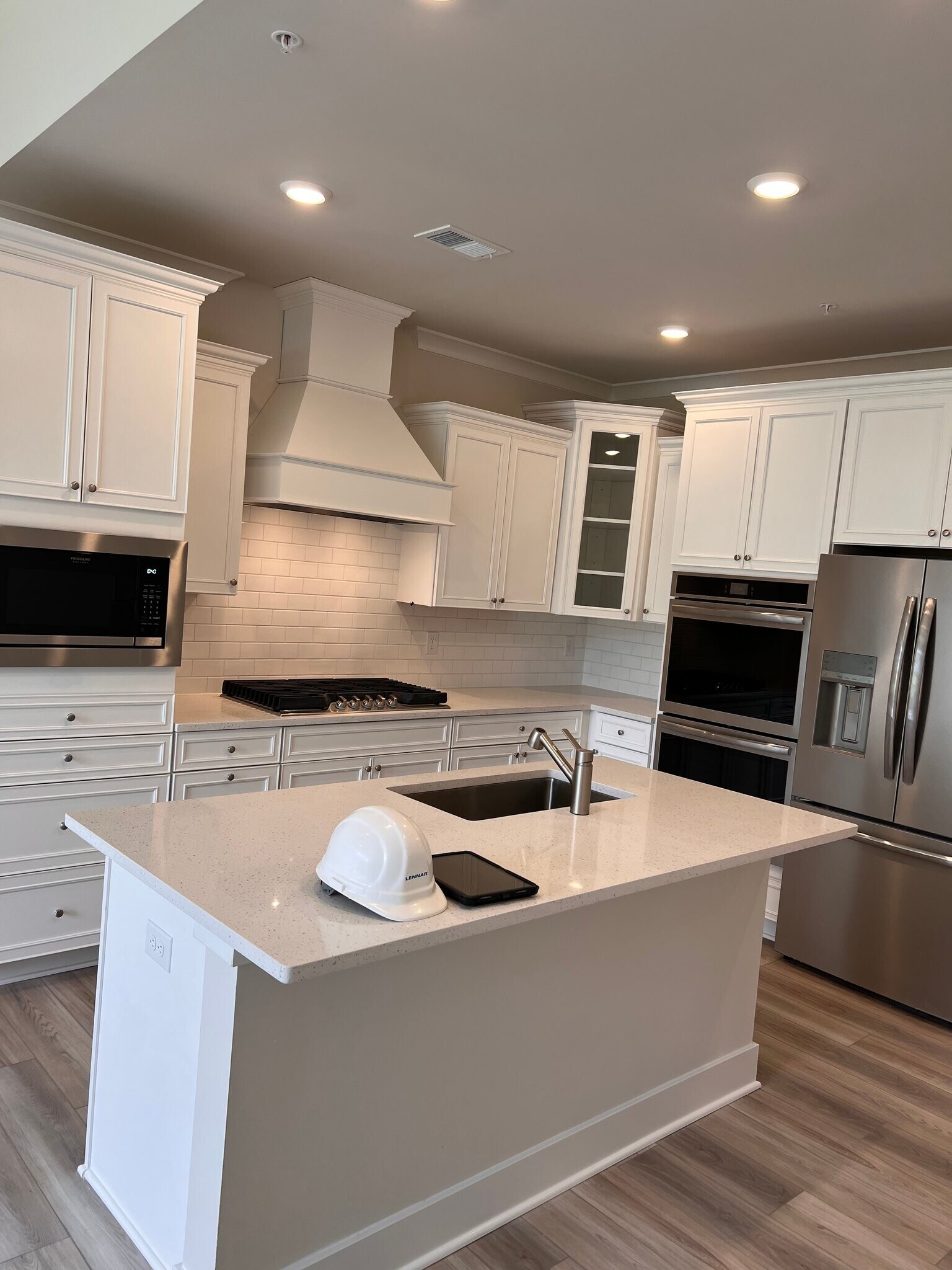 Building Photo - 2136 Winterberry Ln