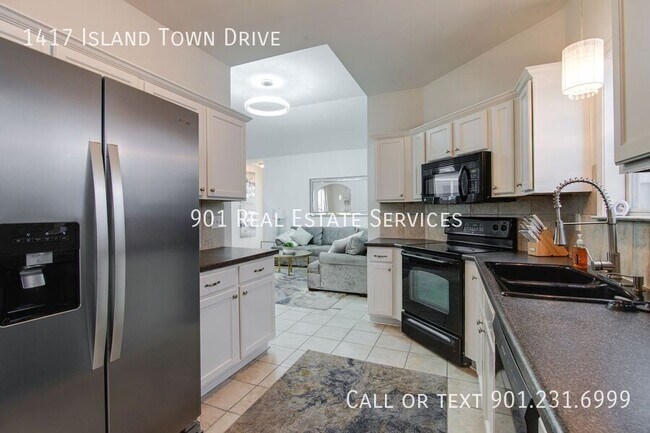 Building Photo - 1417 Island Town Dr