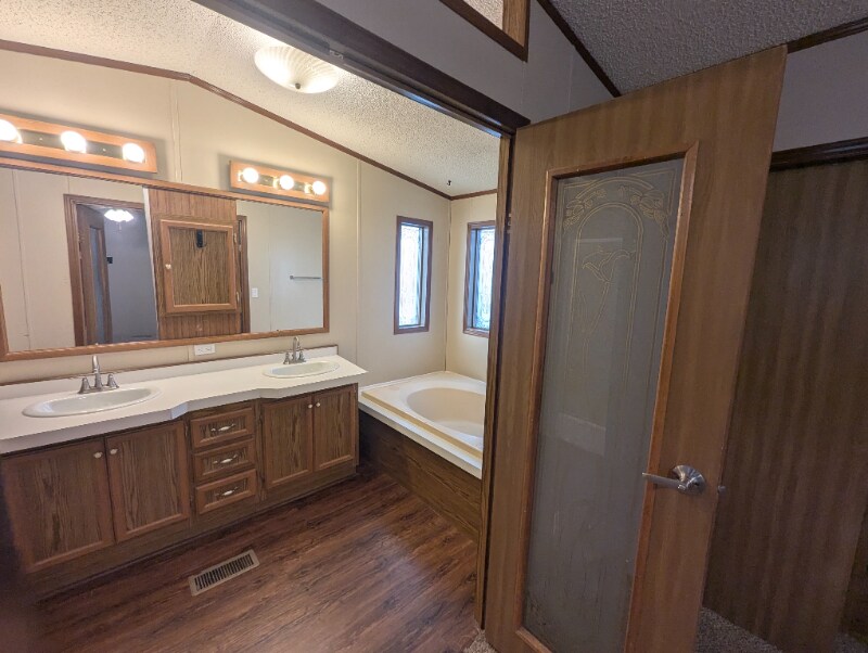 Building Photo - 429 1/2 Morning Dove Dr