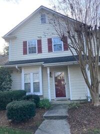 Building Photo - South Charlotte Townhome for Immediate Mov...