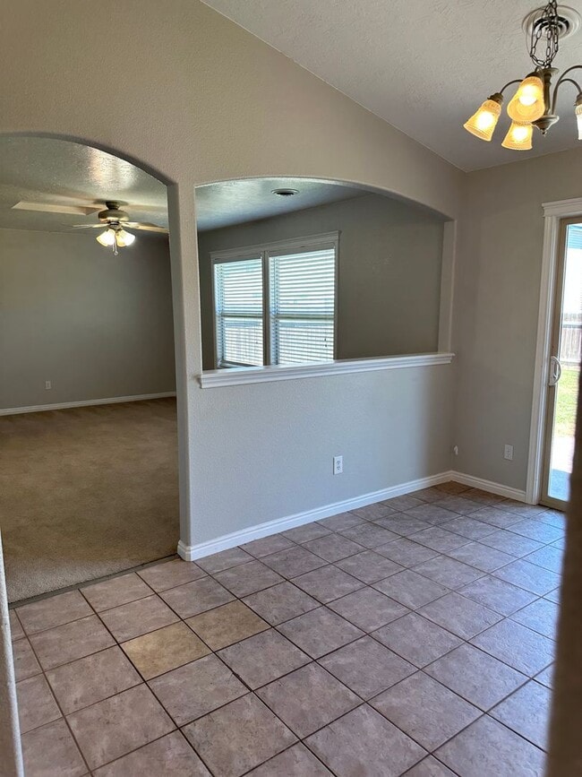Building Photo - $1,995.00 / Ready Now this 4 bedroom home ...