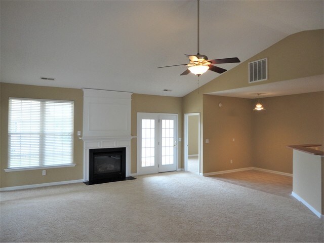 Building Photo - 28 Smokehouse Dr