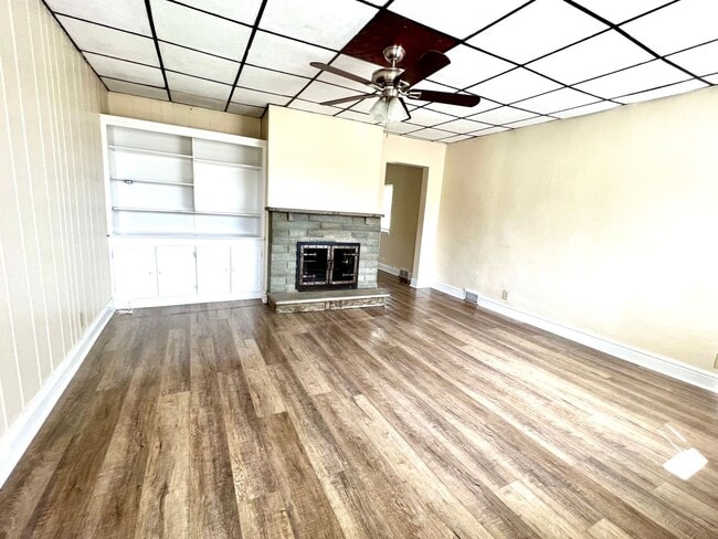 Building Photo - Mt Washington, 2 Bed 1.5 Bath House with Parking, A/C, Patio and More!