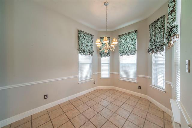 Building Photo - 8249 Fall Crest Dr