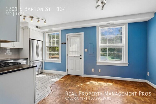 Building Photo - 1201 S Barton St