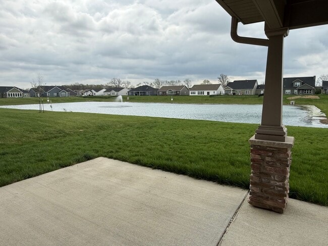 Building Photo - 4 BR WITH OFFICE