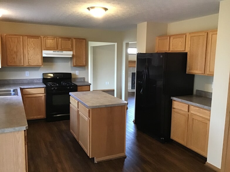 Building Photo - 2567 Fox Trail Dr