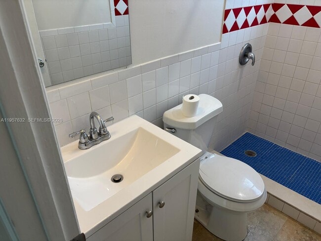 Building Photo - 14800 SW 104th Pl