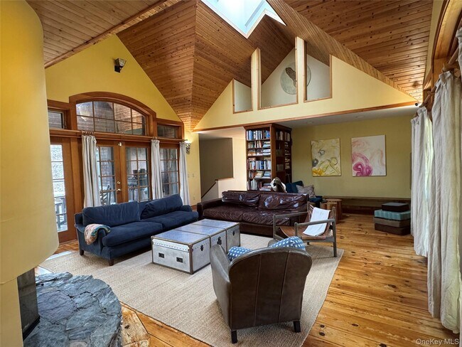 Building Photo - 22 Knight Rd