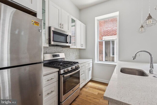 Building Photo - 2529-35 Frankford Ave