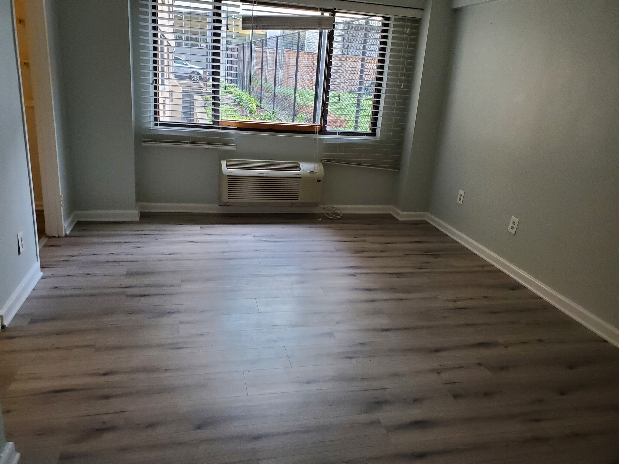Studio - 2141 I St NW