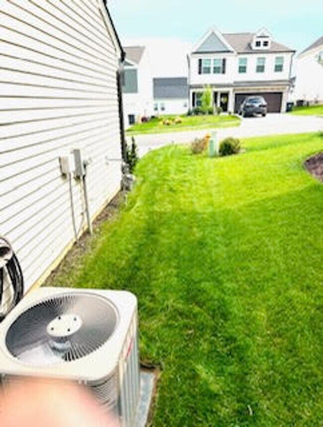 Building Photo - Modern Luxury in Winston-Salem