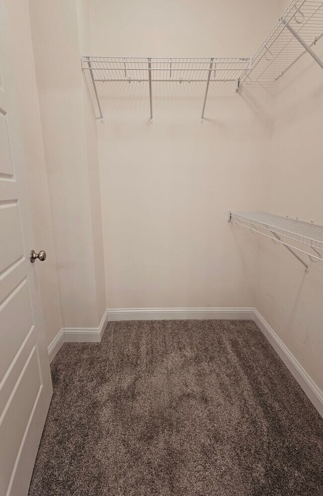 Building Photo - 949 Jackline Pl