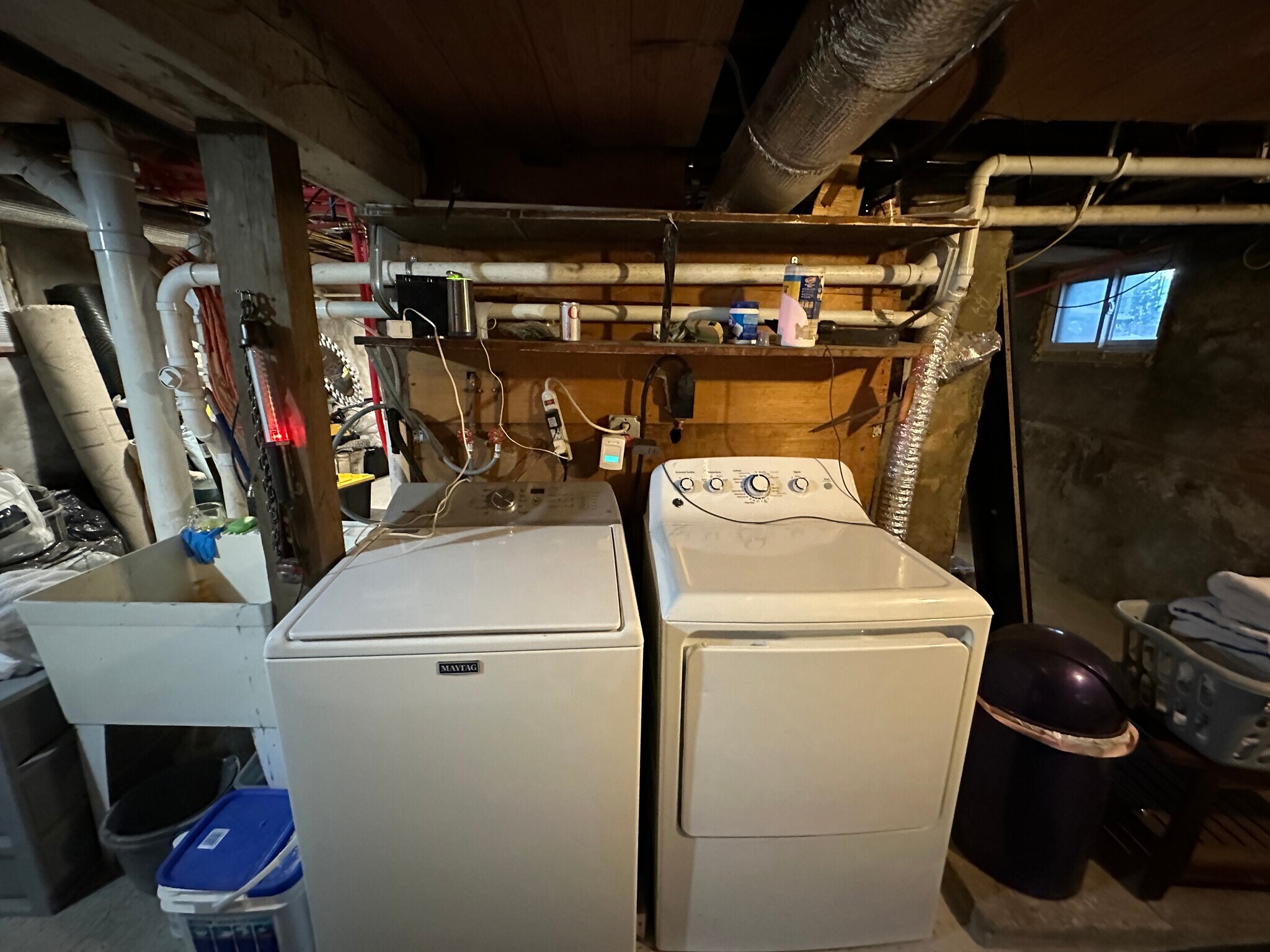 Building Photo - 2 Shelby St