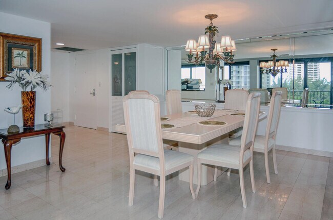 Building Photo - 4200 N Ocean Dr
