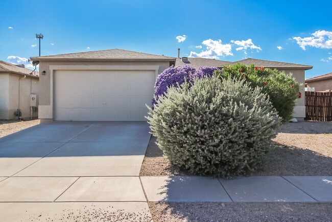 Building Photo - 3670 S Western Way