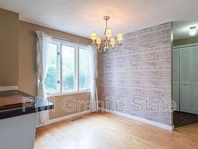 Building Photo - 3 Duckford Cir