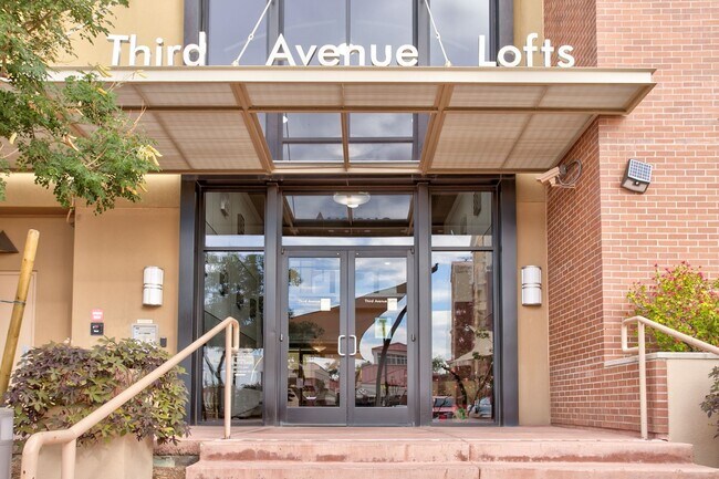 Building Photo - Heart of Old Town!!  Lofted Furnished Rental.  2 Parking Spots. Modern Living Resort!!  Front doo...