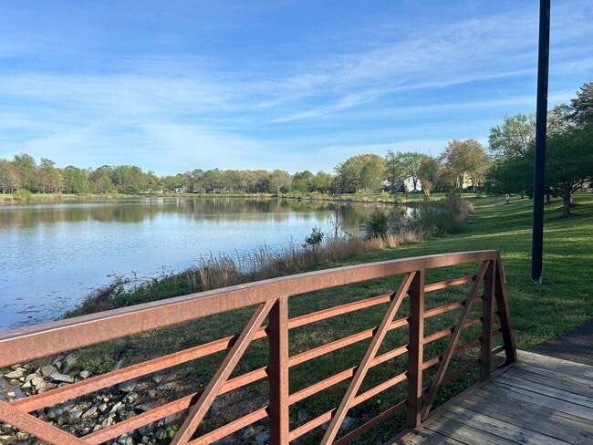 Building Photo - 6610 Cottontail Ct