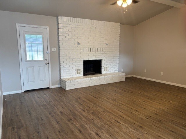 Building Photo - 2404 Hidden Hill Dr