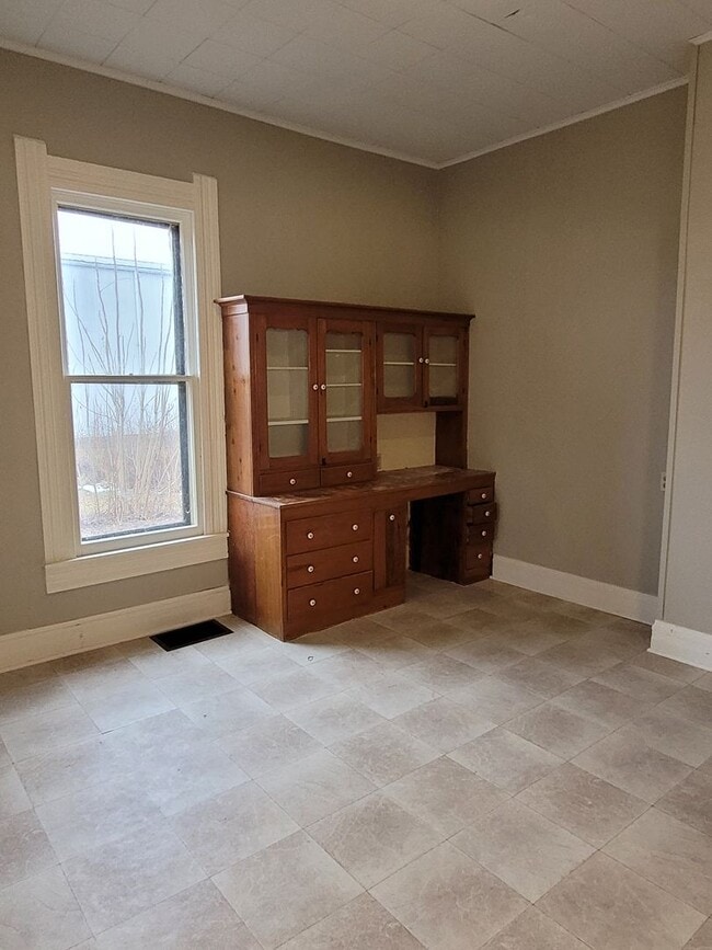 Building Photo - 2 Bedroom House Downtown on Private Street in the District