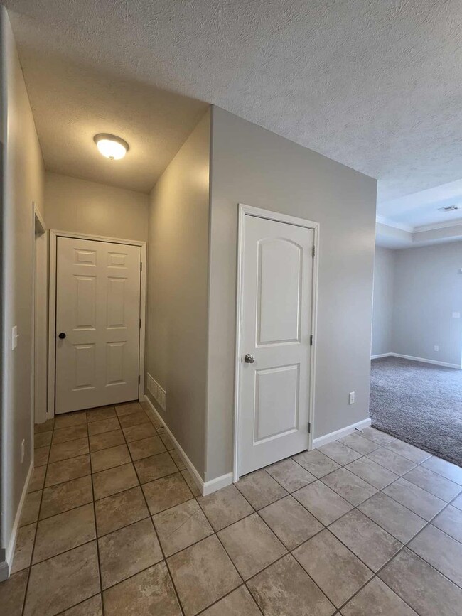 Building Photo - 404 Michaels Court