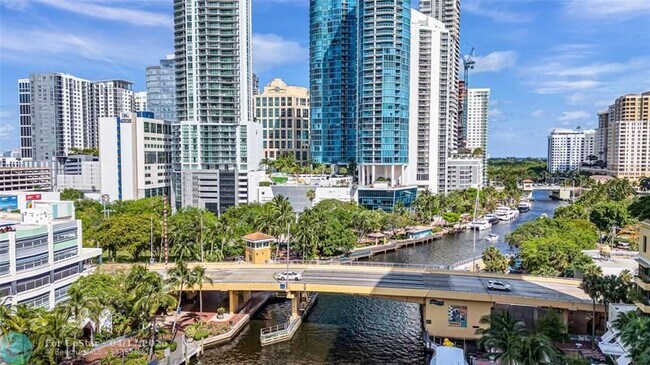 Building Photo - 333 Las Olas Way