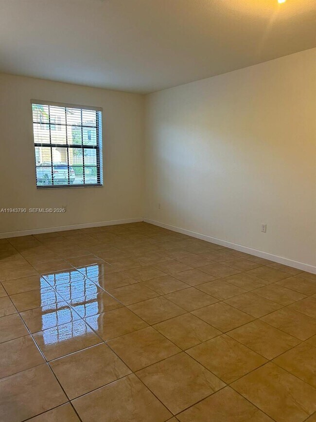 Building Photo - 9332 W 33rd Ln