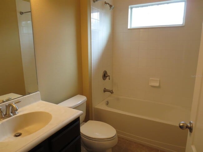 Building Photo - 7402 S Fitzgerald St