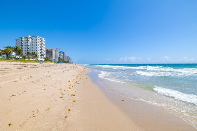 Building Photo - 1620 S Ocean Blvd