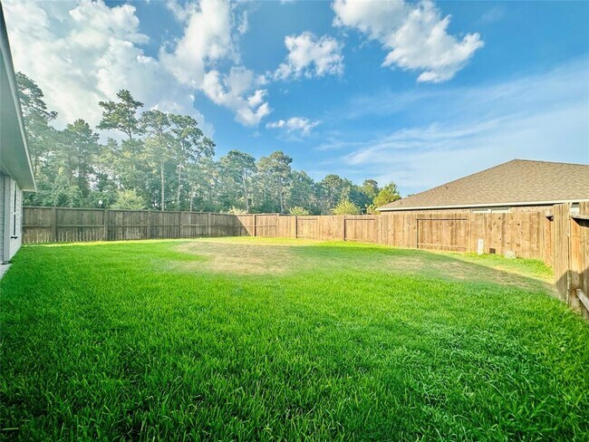 Building Photo - 18222 Humber River Ln