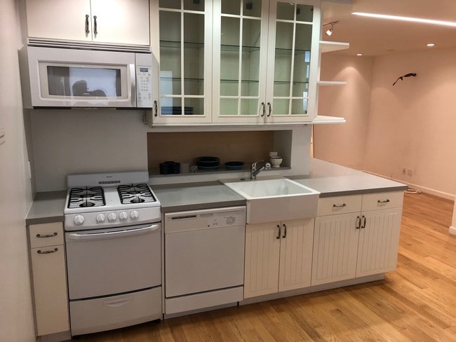 Kitchen appliances, storage into living rm. - 12116 Ohio Ave