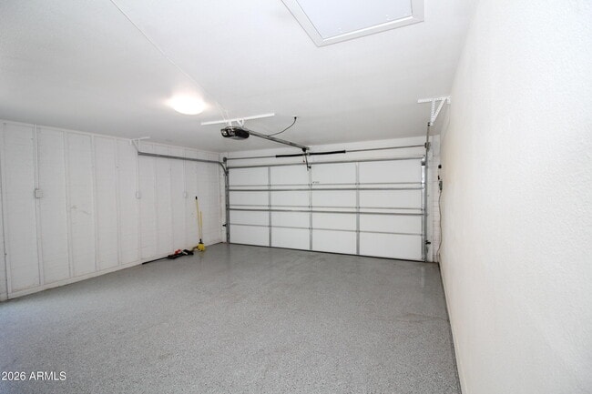 Building Photo - 1924 E Fremont Dr