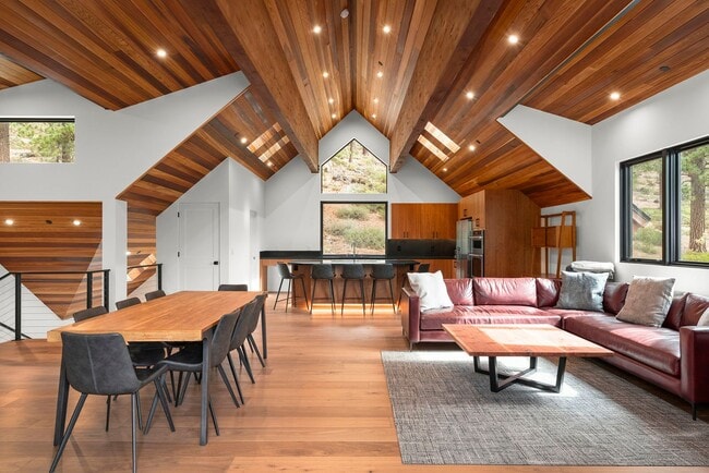 Building Photo - The ultimate Tahoe experience