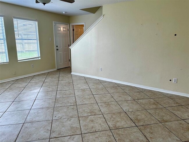 Building Photo - 15410 Apple Bloom Way