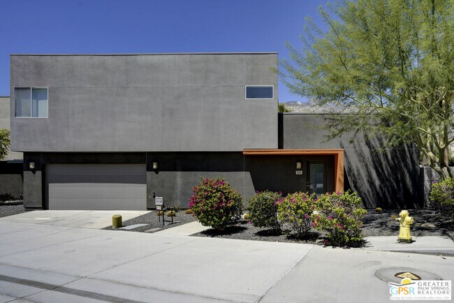 Building Photo - 445 Dion Dr