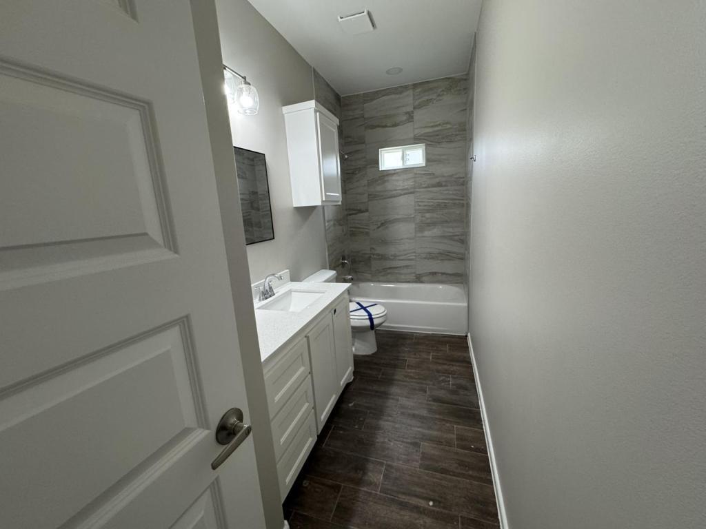 Building Photo - 1312 W Sucre Dr