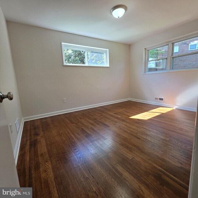 Building Photo - 13114 Bluhill Rd
