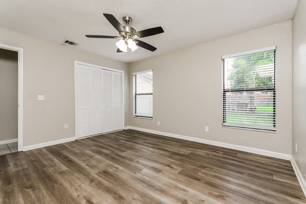 Building Photo - 1418 Mona Dr