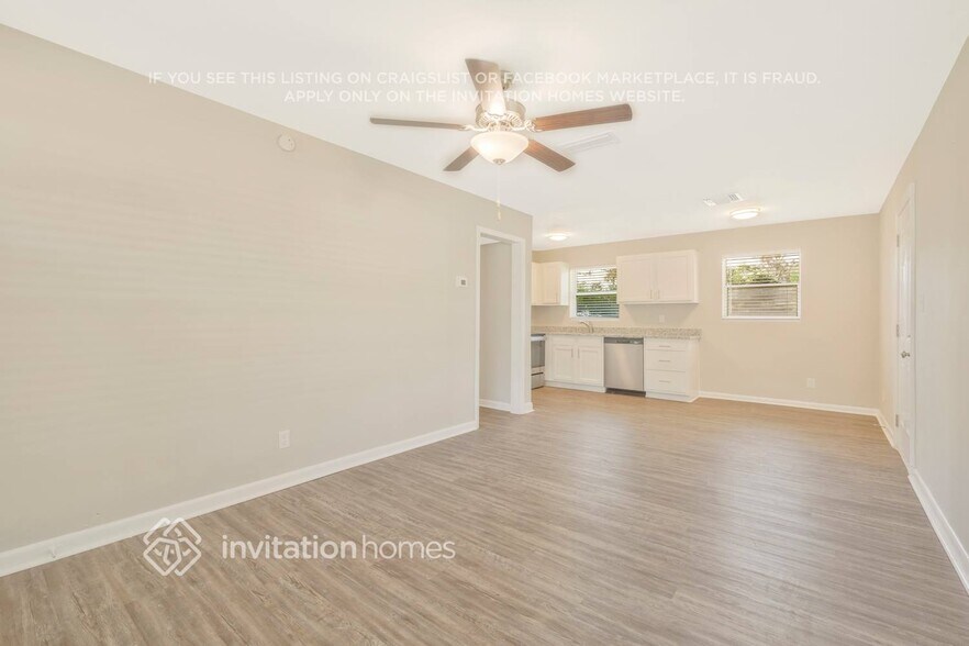 Building Photo - 1144 Skye Dr E