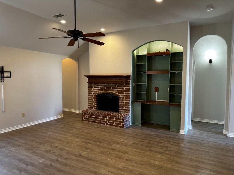 Building Photo - 3120 Lippizan St