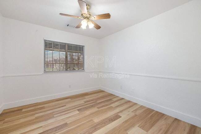 Building Photo - 9741 Treetop Dr