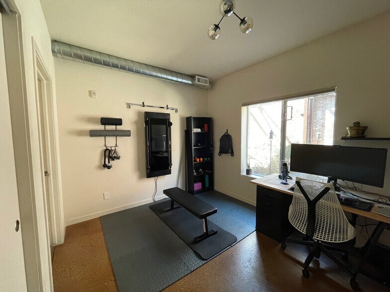 Downstairs room is perfect as a guestroom, home office or gym - 3033 Blake St